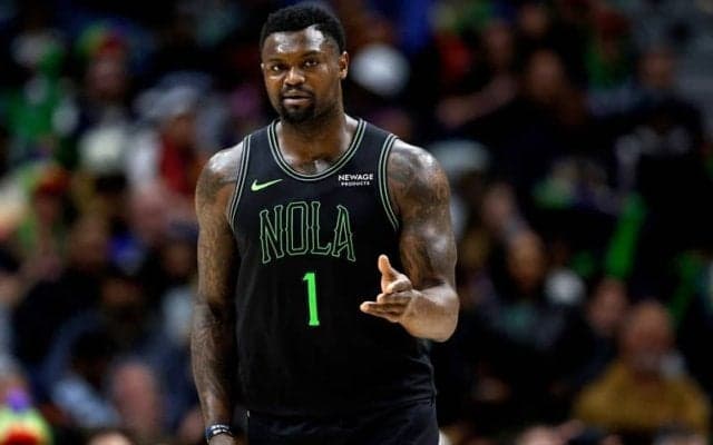 今季初の3Pを成功させたザイオン「チームメートはいつも打てと言ってくれるんだけど…」