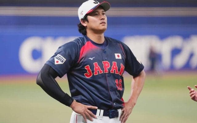 大谷翔平が「とにかくデカい！」　練習前の一幕で“再認識”…ムキムキすぎる腕「ふっと！！」