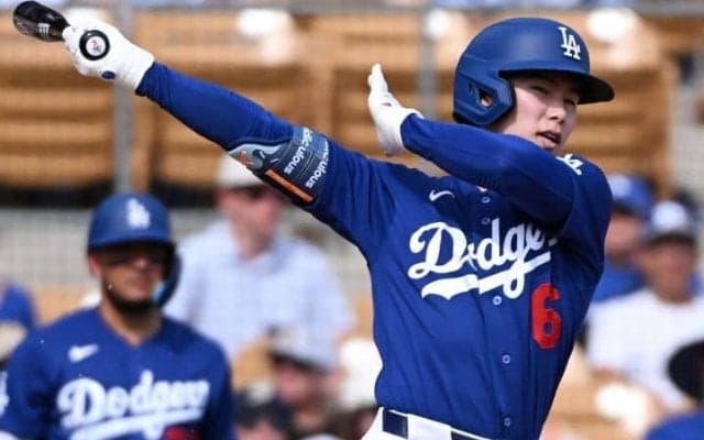 侍ジャパンの脅威に!?　ド軍キム・ヘソンが“最後の一振り”でOP戦1号　「WBCへ準備万端」クラブハウス＆韓国メディア大盛況