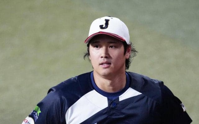 【WBC】大谷翔平が“神対応”　レフトスタンドにボールを投げ入れる　ファン歓喜