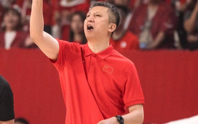 中国監督の“ありえないブロック”に「非常にユーモラス」とまさかの反応　現地メディアが言及　ファンも「さすがにこれは笑う」