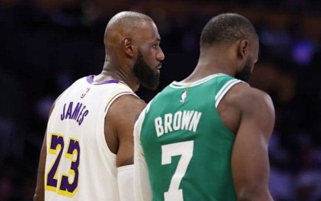 「なぜMVP議論にもっと彼の名前が挙がらないのか」レブロンがブラウンの活躍を絶賛