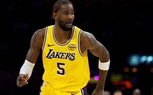 エイトン、レイカーズでの役割に本音を漏らす「俺はクリント・カペラじゃない！」