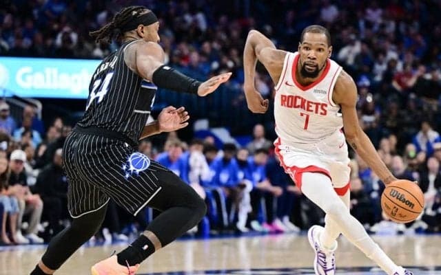 NBA史上初…ロケッツのケビン・デュラントが5つの球団で40得点超えをマーク