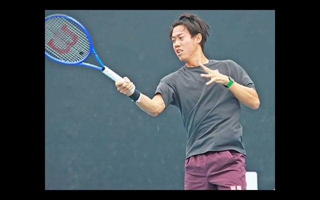  錦織圭 復帰戦の会場で練習 