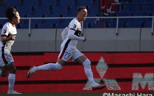 美しいコレオ5万人の埼スタが沸いた！浦和“完璧な20分”からの王者・鹿島への3失点！｢ミスは付きもの｣スコルジャ監督が示した新スタイル