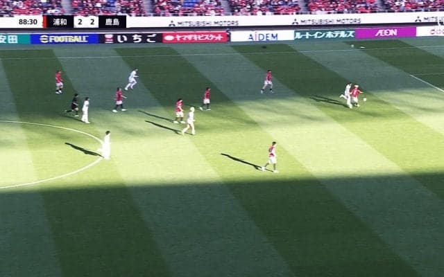 闘莉王が浦和DFに愛のムチ！“ボテボテのバックパス” に「GKのことを考えないと」逆転負けの引き金…「あれなら外に切っていい」