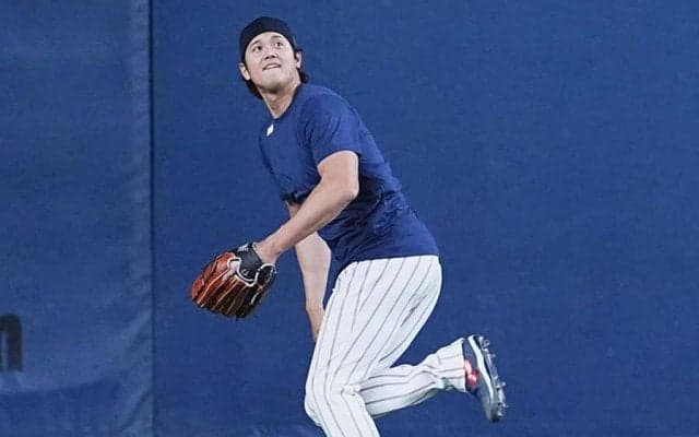 大谷翔平、センター守備で軽快な動き　50分間で28度の守備機会…華麗な背走キャッチも披露