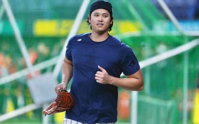 大谷翔平の外野守備練習　狙いは時差ボケ解消か…亀井コーチ「体調を整えている」