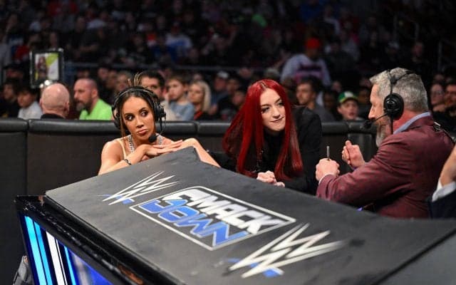 「なんて服着てるんだ」骨折中でも抜かりナシ…“高飛車”女子レスラーの大胆衣装にファンツッコミ「世界一面白い女」