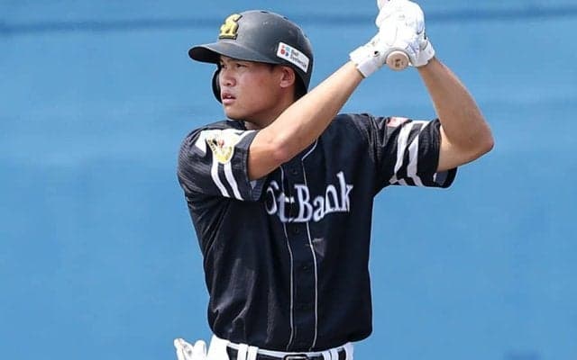 「ギータが憑依してる」豪快スイングで特大弾　鷹23歳の“完璧”な弾道に「ボールが可哀想」