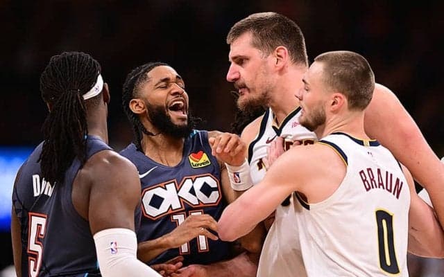 ヨキッチがドートのラフプレーに激昂…優勝候補である両陣営の試合後のリアクションは