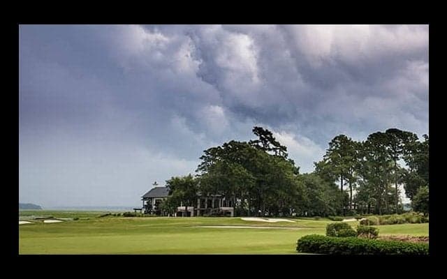雨のゴルフ練習で上達しよう！