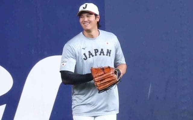 大谷翔平、連日の“ファンサービス”　練習球をスタンドへ投げ込み…京セラDどよめき
