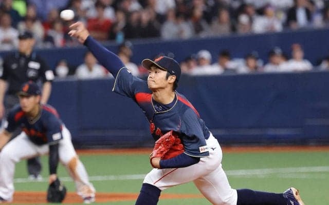 【WBC】お助け侍・根尾昂が１回９球、外野フライ３つで締める　Ｕ18大阪桐蔭以来の代表ユニ