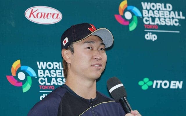 【WBC】高橋宏斗は見た「なんかやってるな」北山亘基が徹夜で考案した「お茶たてポーズ」をPR