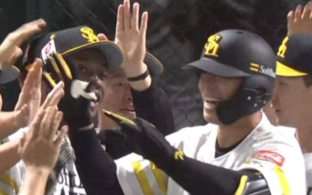 ドラ5新人が逆転サヨナラ2ラン　先発の上茶谷が4回1失点…鷹がオープン戦初勝利