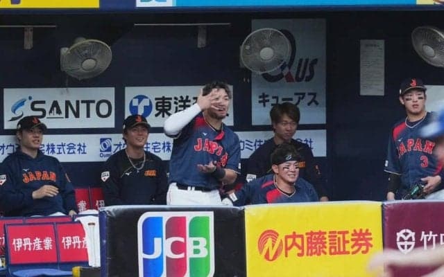 侍J中継でチラリ…大谷ら歓喜の裏で「やってるw」　お馴染みの人物に爆笑「じわる」