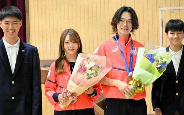 HP銅の山田琉聖選手が母校の生徒にエール「好きなことを貫いて」