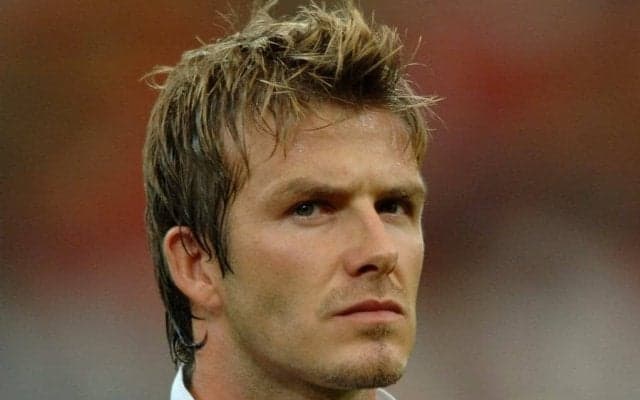 「これぞ最高のコンビ」元イングランド代表ベッカム＆SEVENTEENエスクプス、隣同士でショー観覧“奇跡の1枚”爆イケスーツ2ショが沸騰