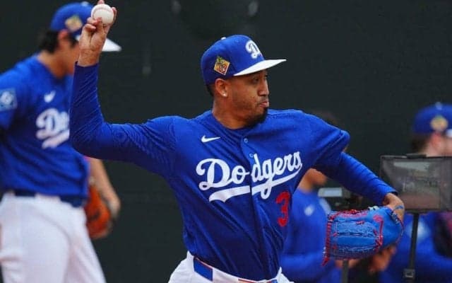 悲劇の“最強守護神”が復帰も…影を落とす保険問題　緊急事態のプエルトリコが目指す頂点