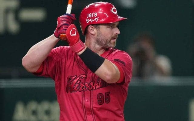 広島1年で退団→韓国で覚醒＆本塁打王　フリーマン辞退も…MLB組と共演する34歳元助っ人