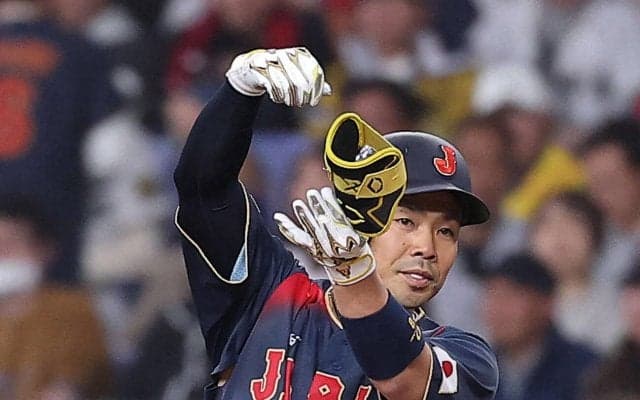 【WBC】侍ジャパンは夜中は「BAKUNE」で爆睡、グラウンドでは大量点でお茶を爆飲！？