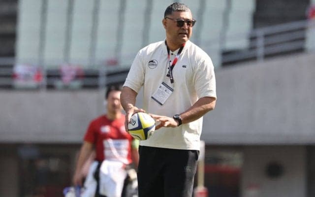 「自分たちは何者なのか」。指揮官が重ねるチームと街の姿。問い続ける限り、歩みは止まらない