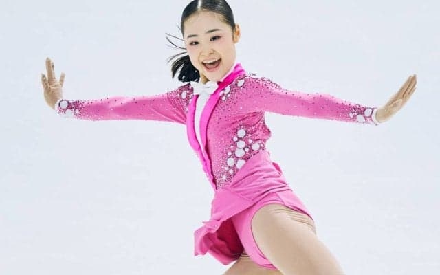 17歳の島田麻央が「完璧すぎて尊い…」世界ジュニア“4連覇”へSP首位発進「シニアデビューが本当に待ち遠しい」