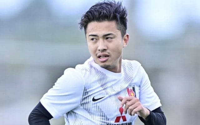 ｢センスええやん｣J1浦和の新作デニムグッズに絶賛の嵐！｢こういうロゴの入れ方でええんよ｣｢バグみたいな値段｣｢素直に欲しい｣