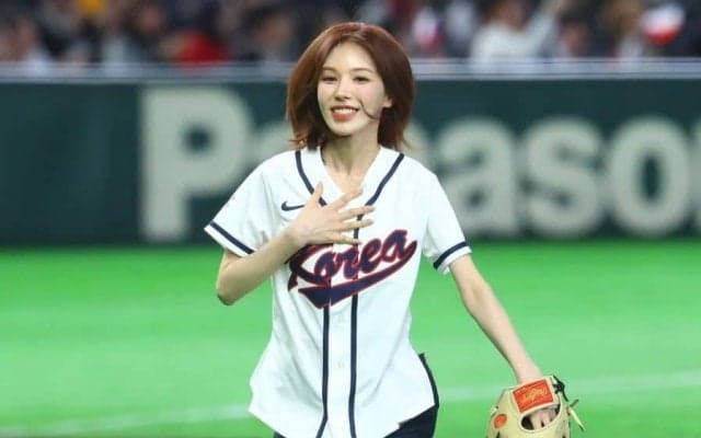 「世界にバレた」韓国美女の“所作”に称賛の嵐　WBCで見せたリスペクトが「本当に素敵」