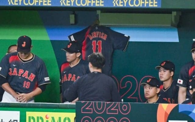 ダルビッシュ有「感動しました」　侍ベンチに飾られた「11」ユ二…「マイアミで返してね」