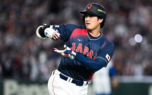 【WBC2026】“ジョン・シナ”ポーズ、お茶点て、まさかの熱男……満塁弾後に大谷翔平が魅せた「侍パフォ」詰め合わせ解説