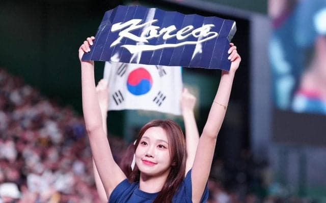【WBC】韓国もチアが応援、左翼スタンド最前列から　SNSでファンも「楽しみ」など反応