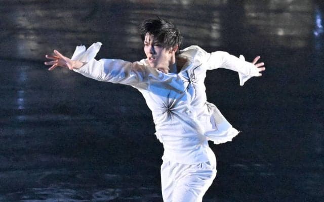 羽生結弦さん、充電後８カ月ぶり再始動で新演目を２つ披露　和の「八重の桜」と坂本龍一さん楽曲