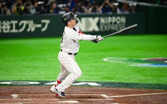 反撃2ラン直後に「まじかっけー」　鈴木誠也の“行動”にファン衝撃「世界一かっこいい漢」