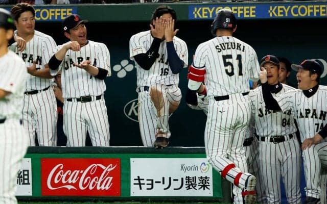 侍打線が一発攻勢　大谷翔平の「はい、同点～」→鈴木誠也が勝ち越し弾　吉田正尚も続いた2者連続弾【WBC】