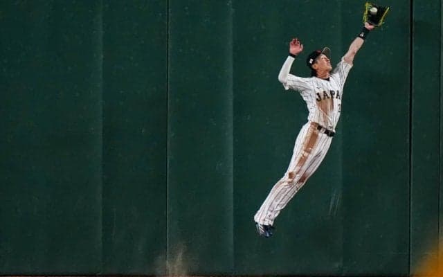 【WBC2026】「まるで魔法のようだった」周東佑京の“超ファインプレー”を米放送局が絶賛　侍ジャパン、宿敵・韓国撃破で連勝