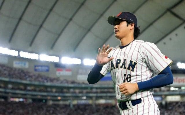 侍J戦で中継カメラが捉えた“超人気女優”　大谷らHRを目撃…Netflix生配信に登場