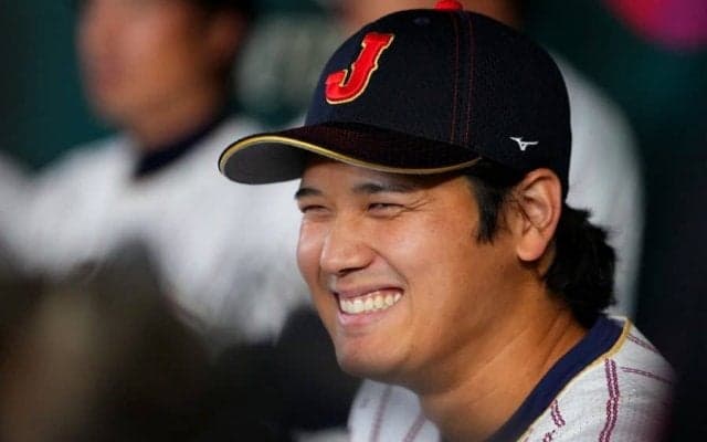 大谷翔平のおかげで“世界デビュー”　侍ベンチで発見…乗せられた人物に爆笑「初めて見た」