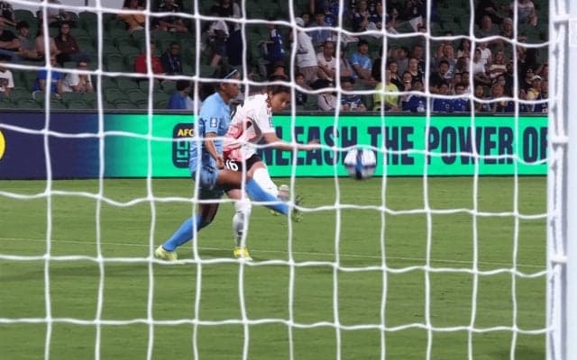 衝撃！なでしこDFが「大会ベストゴール級」股抜き突破→弾丸ショット！「アニメみたい」「逆足でこのパワーは凄い」山本柚月が代表初得点