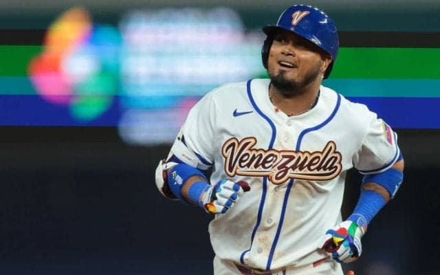 【WBC2026】国際大会だけまるで別人……安打製造機アラエス、2本塁打5打点でベネズエラ打線爆発　米放送局も驚愕「フライを打たない男が」