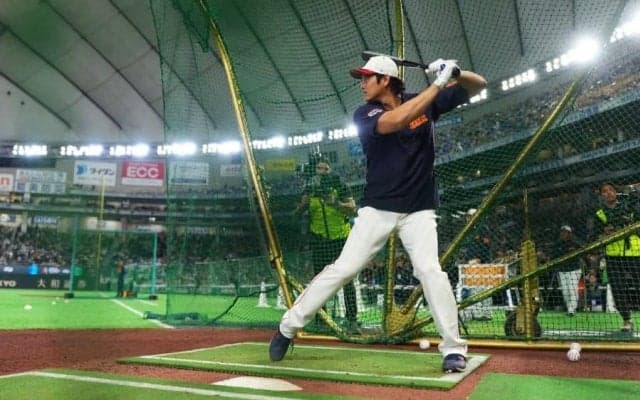 大谷翔平、推定150mの“照明直撃”特大弾　東京D騒然…柵越え率は驚異の「.600」