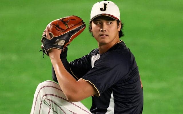 【WBC】大谷翔平、フリー打撃特大弾→外野でキャッチボール　大会は打撃専念も二刀流調整