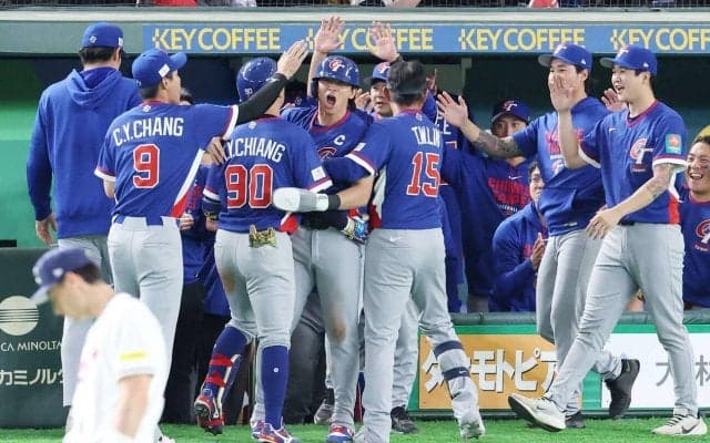 【WBC】台湾、涙の劇的勝利で２勝２敗に　初戦骨折の主将が代走で登場、気合のヘッスラも