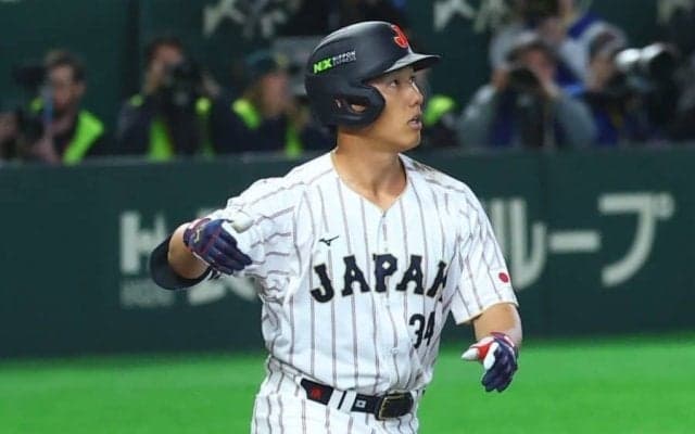 吉田正尚は「神ですか」　ボール球なのに…衝撃2ランに日本人涙「最強すぎる」