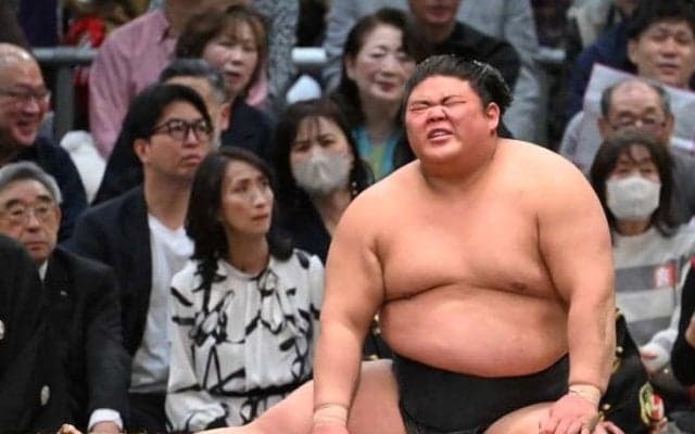 師匠から暴行の伯乃富士が休場　強行出場も同じ箇所痛める「再出場は状況をみて」　師弟とも休場に【大相撲春場所】