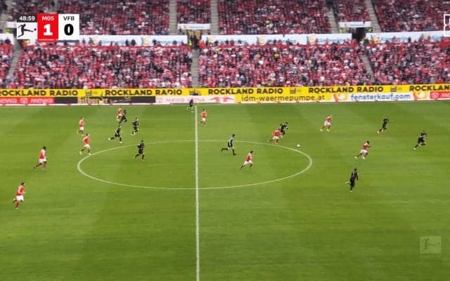 別格の推進力！佐野海舟の“回収→20m運搬→シュート”にファン驚愕「ボール奪取のセンスが凄すぎ」「惚れるわ」一人で攻守完結