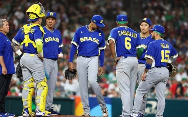 ブラジル代表、3戦39失点で敗退決定　6回コールド負け…松元ユウイチ監督も険しい表情