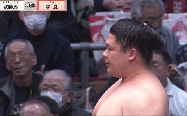 「2日目の懸賞量じゃない」ご当地で“1番人気”の宇良、無傷の連勝で懸賞“がっちり” ボリュームにファン驚き